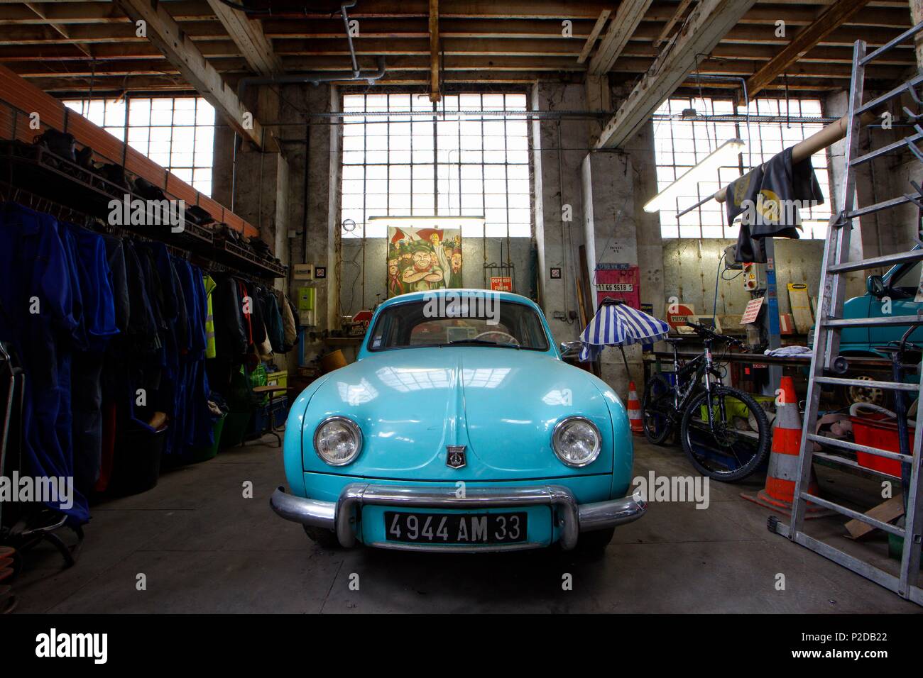 Frankreich, Gironde, Bordeaux, klassifiziert als Weltkulturerbe, um die Becken flott, Bacalan, Le Garage Moderne, Workshops Stockfoto