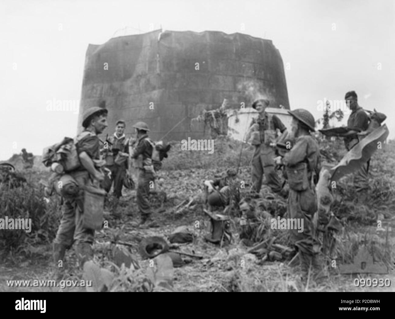 . 1. Mai 1945. Australische Armee 2 2-23 Mrd. Tarakan (D+AT) Stockfoto