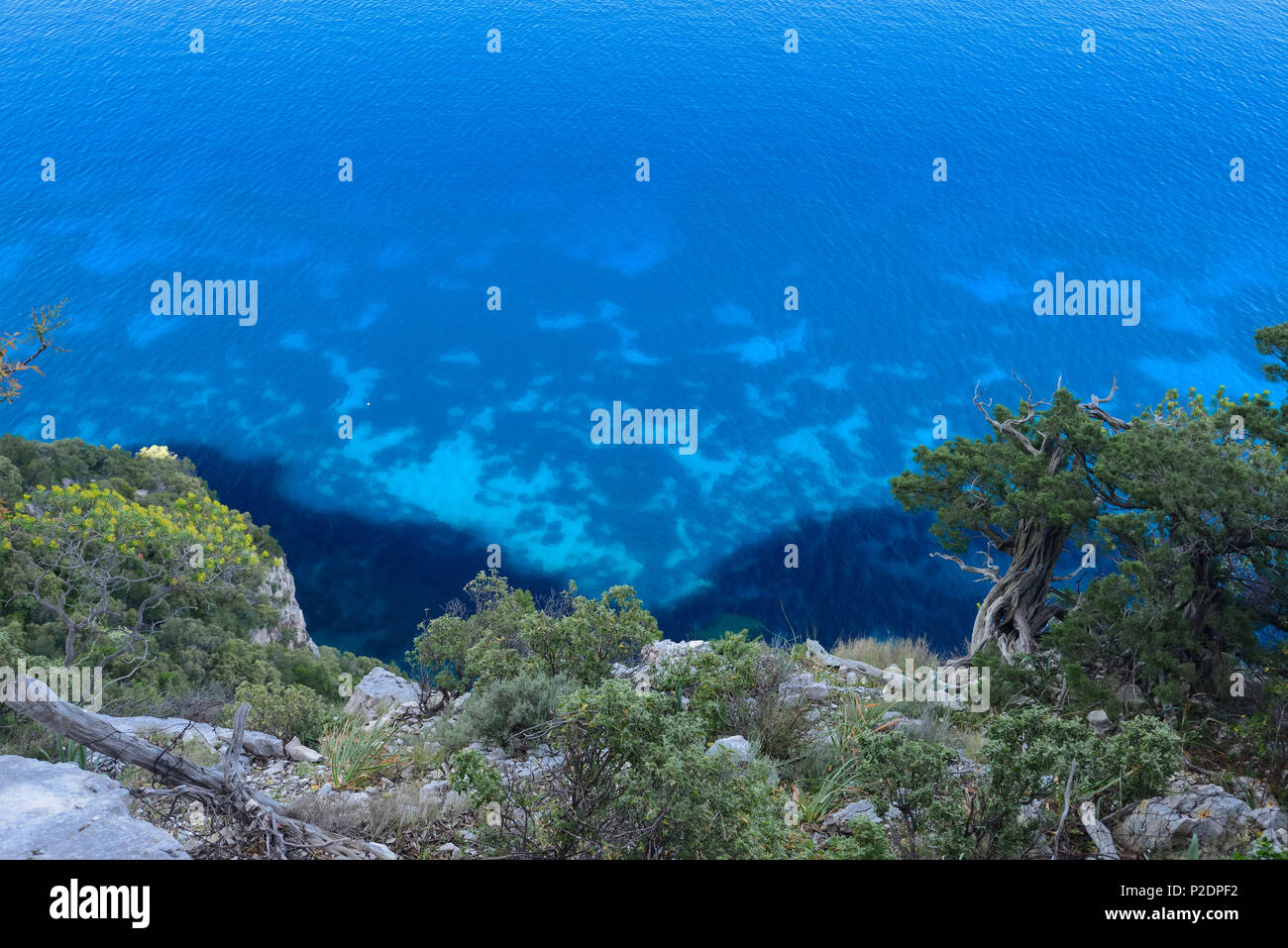 Küstenlandschaft mit türkisfarbenen Meer, Golfo di Orosei, Selvaggio Blu, Sardinien, Italien, Europa Stockfoto