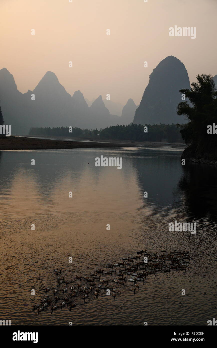 Entlang des Li River in der Nähe von Yangshuo, China Stockfoto