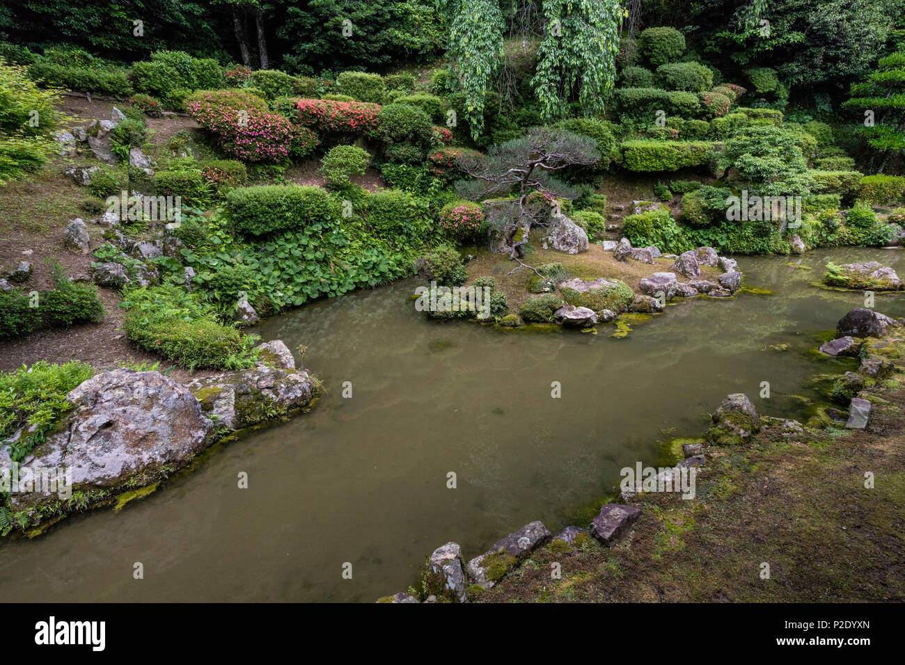 Ikoji Temple Garden ist ein Meisterwerk von Sesshu Toyo - eines der größten Künstler in der japanischen Geschichte. Der Garten wurde um 1478 als Sesshu erstellt Stockfoto
