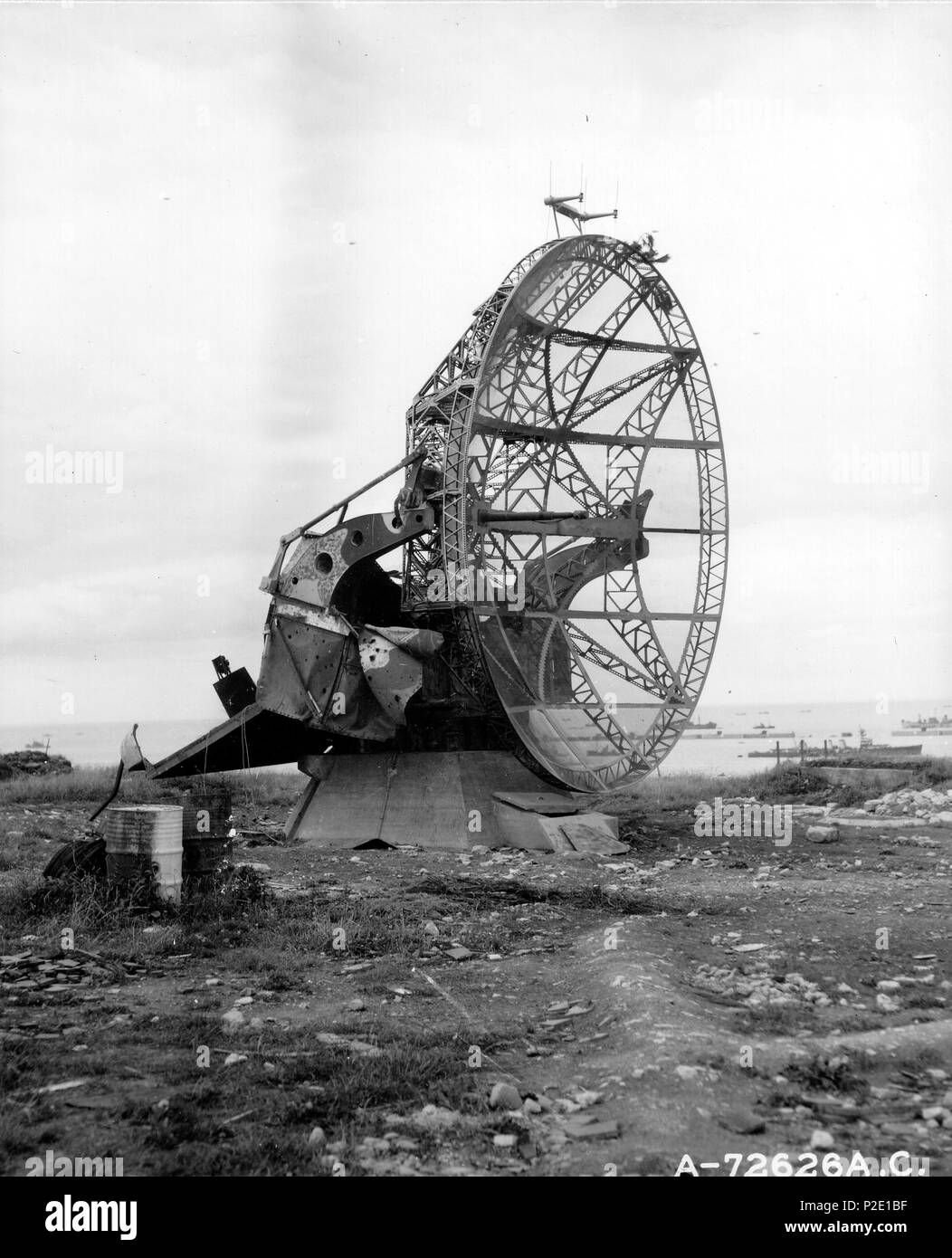 . Français: Radar allemand Géant de Würzburg installé sur la plage normande Englisch: FuMo 214 "Würzburg-Riese", Deutsch Radar des Zweiten Weltkriegs. 22. Juni 1944. Diese Datei fehlt, Informationen zum Autor. 44 Radar-p 011990 Stockfoto