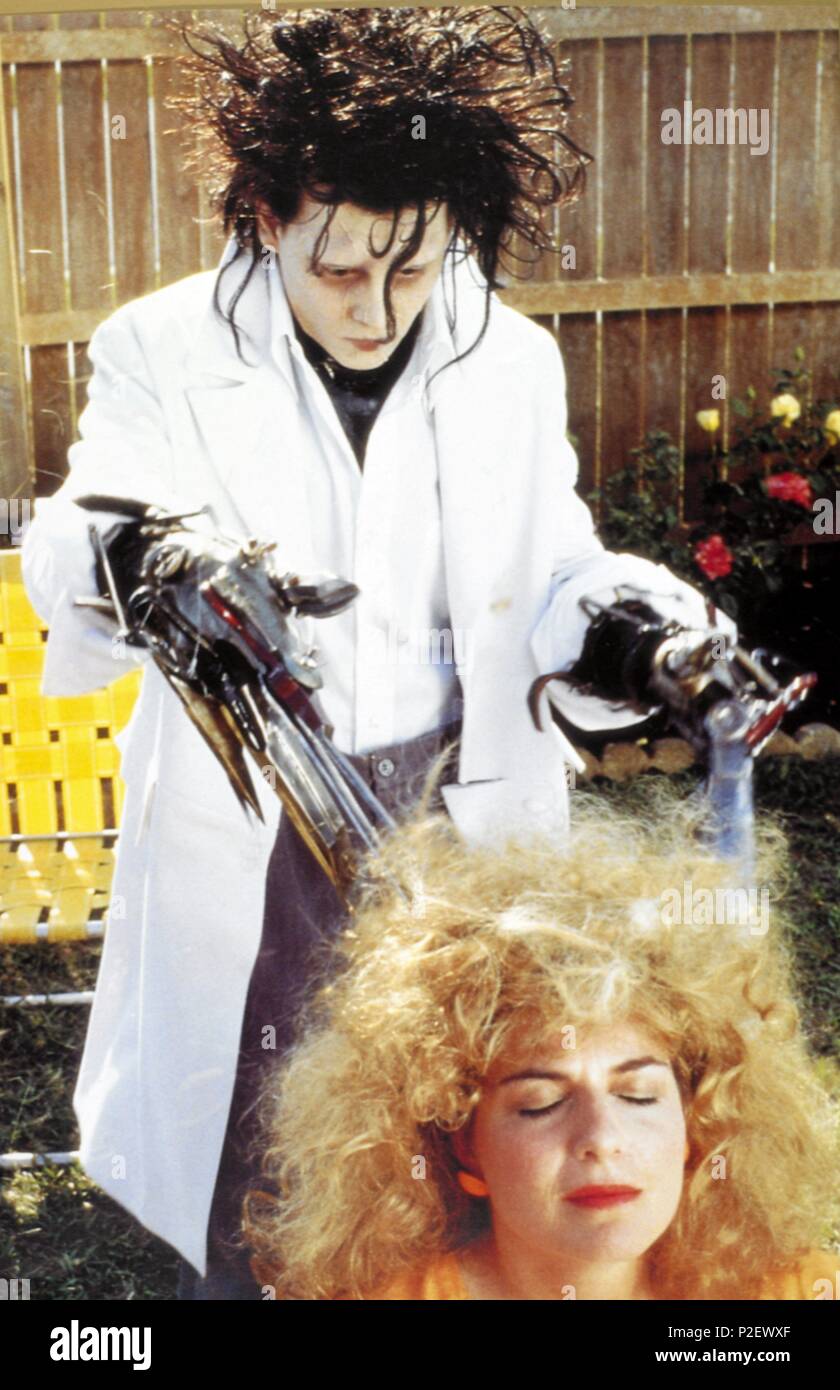 Original Film Titel Edward Mit Den Scherenhanden Englischer Titel Edward Mit Den Scherenhanden Regisseur Tim Burton Jahr 1990 Stars Johnny Depp Quelle 20th Century Fox Album Stockfotografie Alamy