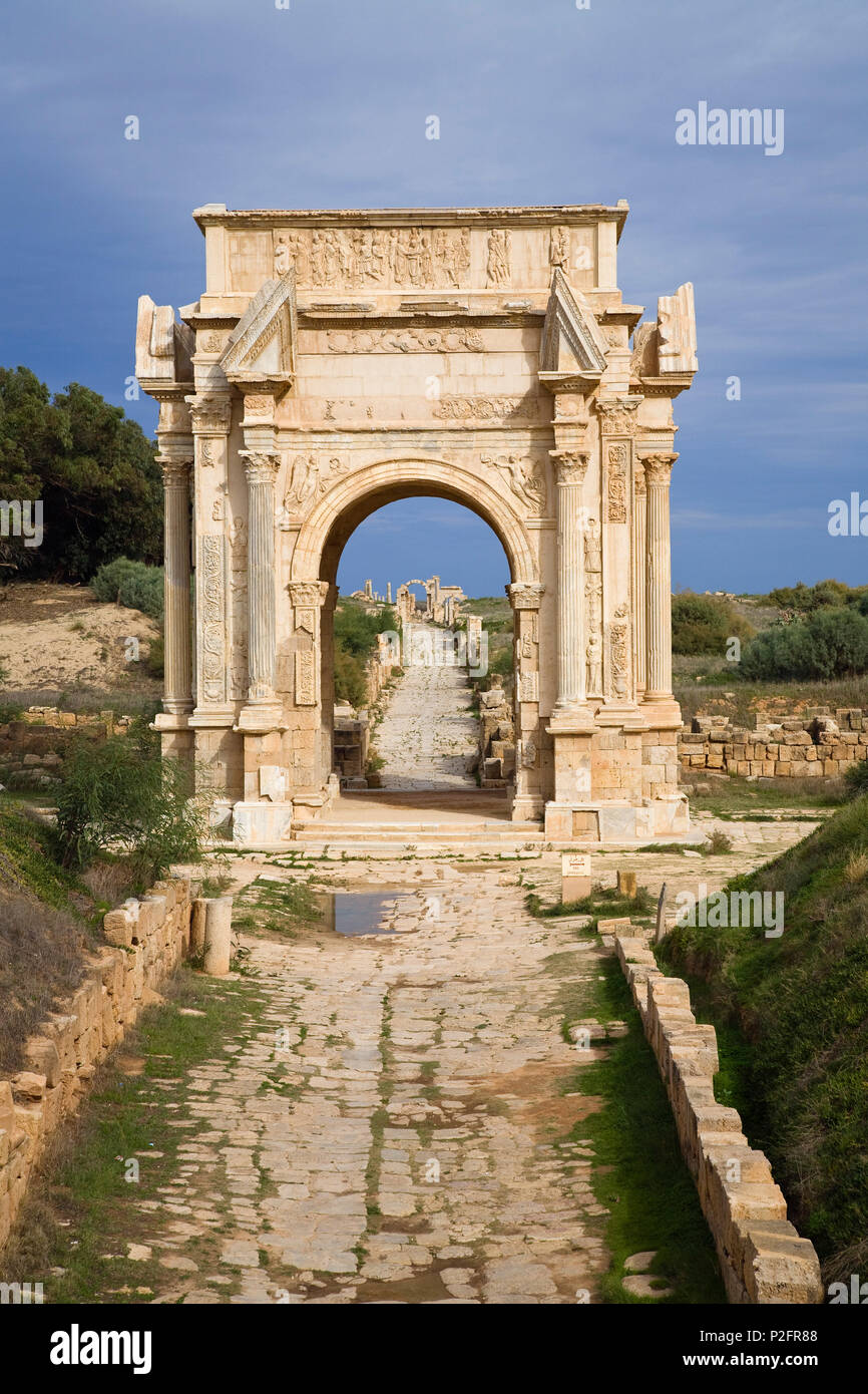 Bogen des römischen Kaisers Septimius Severus, archäologische Seite von Leptis Magna, Libyen, Afrika Stockfoto