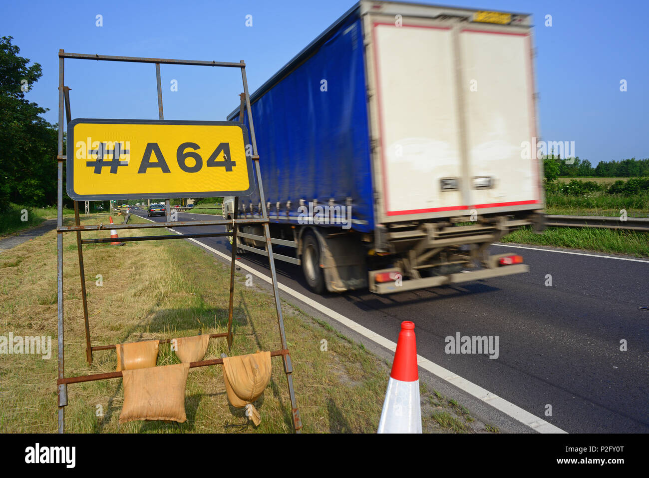 #A64 Beschilderung für Informationen über Social Media auf Baustellen york Vereinigtes Königreich Stockfoto