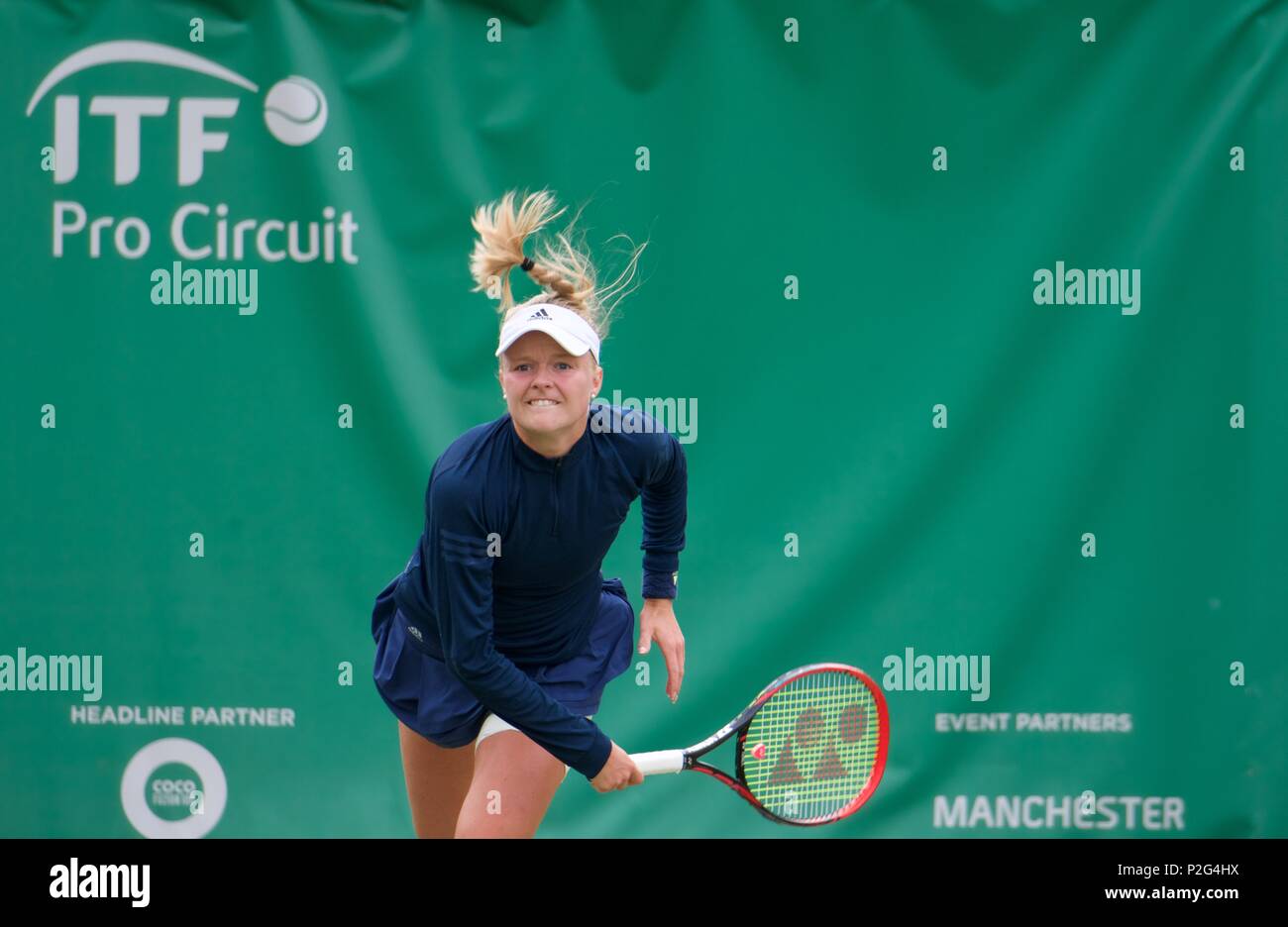 Manchester UK 15 Juni 2018 Harriet Dart (GB) in Aktion in Ihrem Viertelfinale gegen Ysaline Bonavebture (Belgien) an der Fuzion anzeigen 100 Manchester Trophäe gehalten an der Nördlichen Tennis und Squash Club in West Didsbury. Bonaventura gewinnt 6-4, 6-3. Quelle: John Fryer/Alamy leben Nachrichten Stockfoto