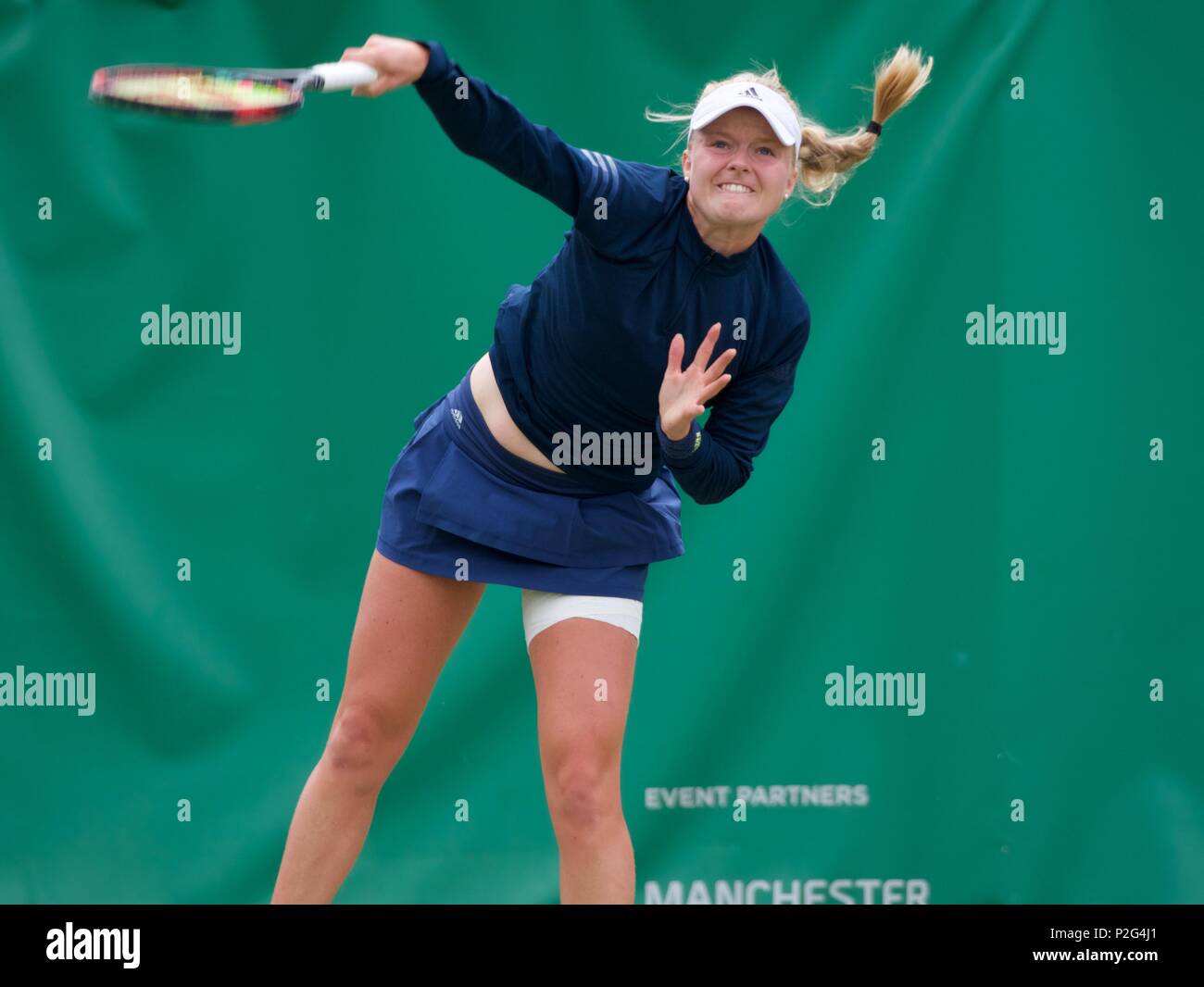 Manchester UK 15 Juni 2018 Harriet Dart (GB) in Aktion in Ihrem Viertelfinale gegen Ysaline Bonavebture (Belgien) an der Fuzion anzeigen 100 Manchester Trophäe gehalten an der Nördlichen Tennis und Squash Club in West Didsbury. Bonaventura gewinnt 6-4, 6-3. Quelle: John Fryer/Alamy leben Nachrichten Stockfoto