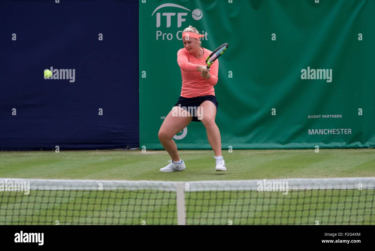Manchester UK 15 Juni 2018 Ysaline Bonaventura (Belgien) in Aktion in Ihrem Viertelfinale gegen Harriet Dart (GB) an der Fuzion anzeigen 100 Manchester Trophäe gehalten an der Nördlichen Tennis und Squash Club in West Didsbury. Bonaventura gewinnt 6-4, 6-3. Quelle: John Fryer/Alamy leben Nachrichten Stockfoto
