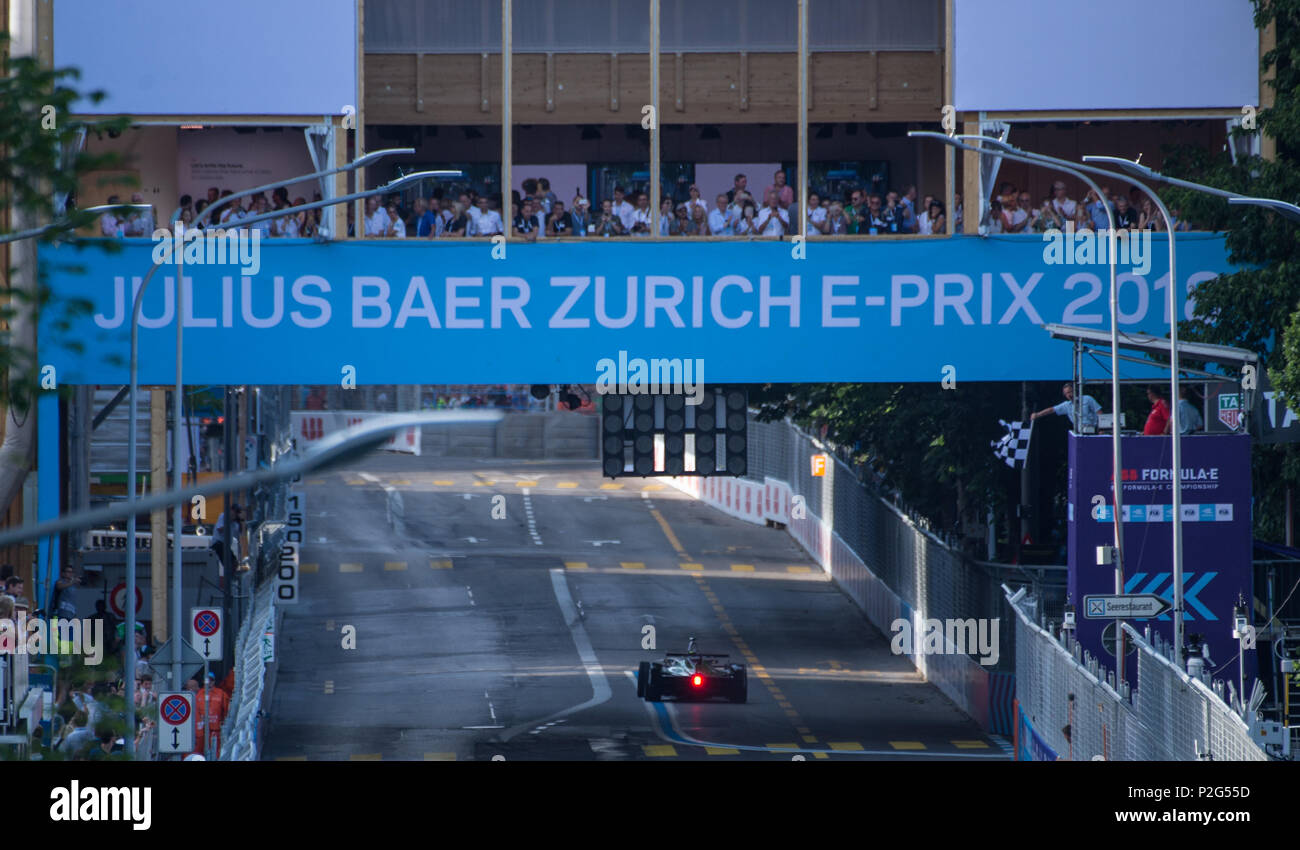 Brasilianische Fahrer Lucas von Grassi Der Audi-Sport Abt läuft während der 1 Zürich E-Prix Stockfoto