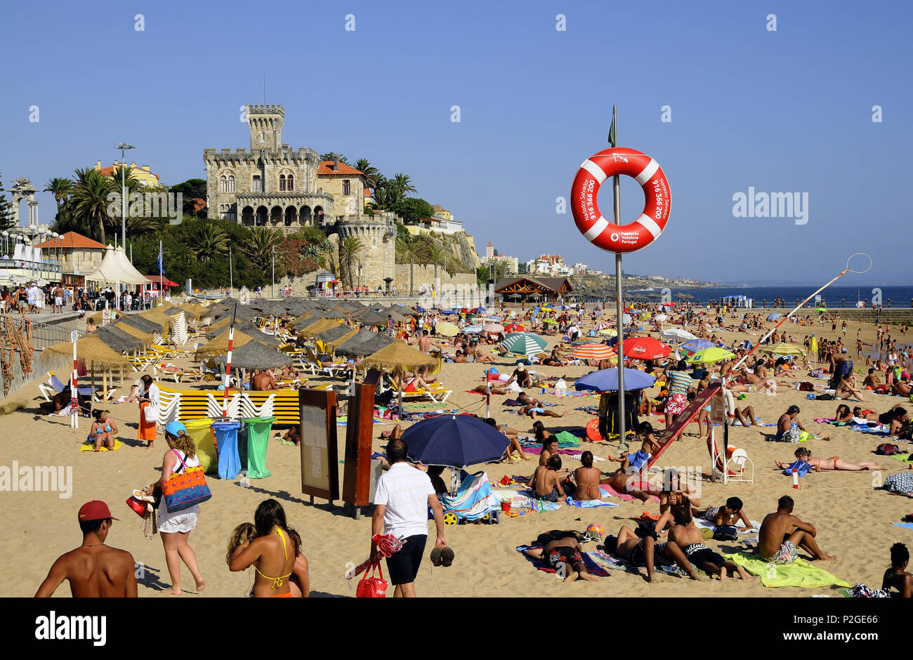 Strand in der Nähe von Estoril, Lissabon, Portugal Stockfoto