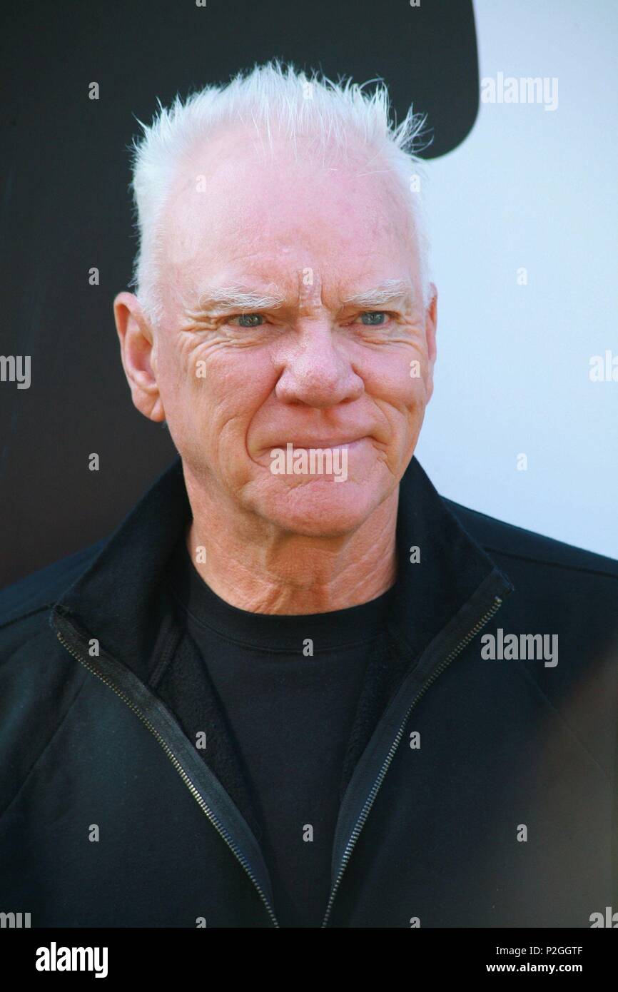 MALCOLM McDOWELL recibe en Barcelona El Gran Premi Honorífic, El Máximo galardón que Cada año zugestehen el Festival a una Figura relevante del Cine Fantástico y de Terror. El Schauspieler, que cuenta en la Actualidad con 66 años, recogió El Premio de Manos de su representante y sentirse reconoció muy agradecido y Feliz de poder estar en Barcelona por primera Vez. La ovación fue unánime y todo el mundo quiso fotografiarse con el Schauspieler y nadie dejó Pasar la ocasión para Tener un autógrafo suyo. Stockfoto