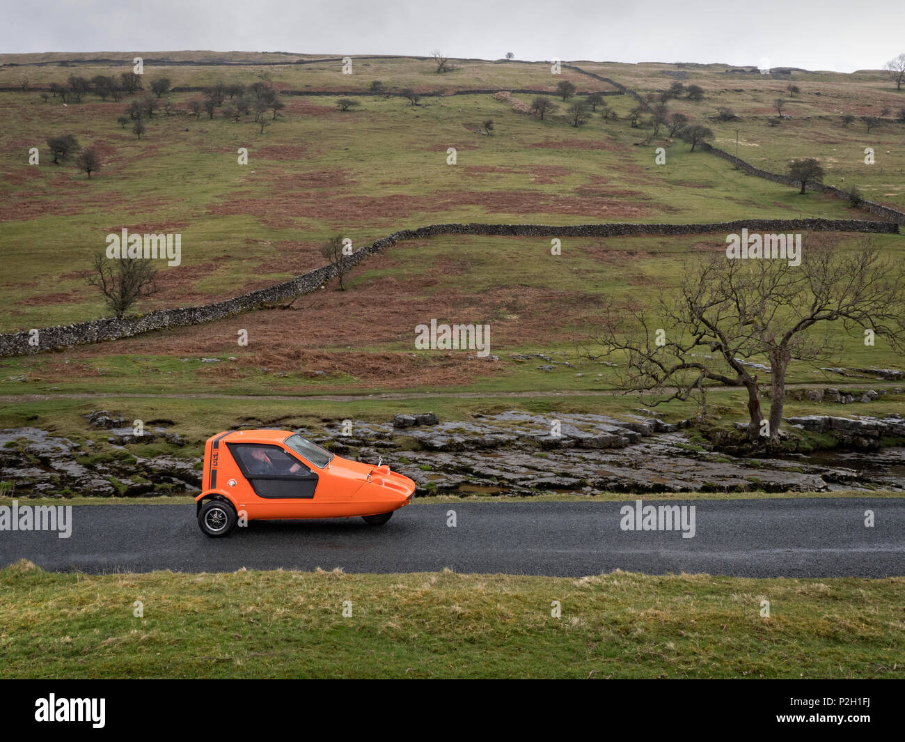 1972 Bond Bug beim Yockenthwaite n Yorkshire Stockfoto