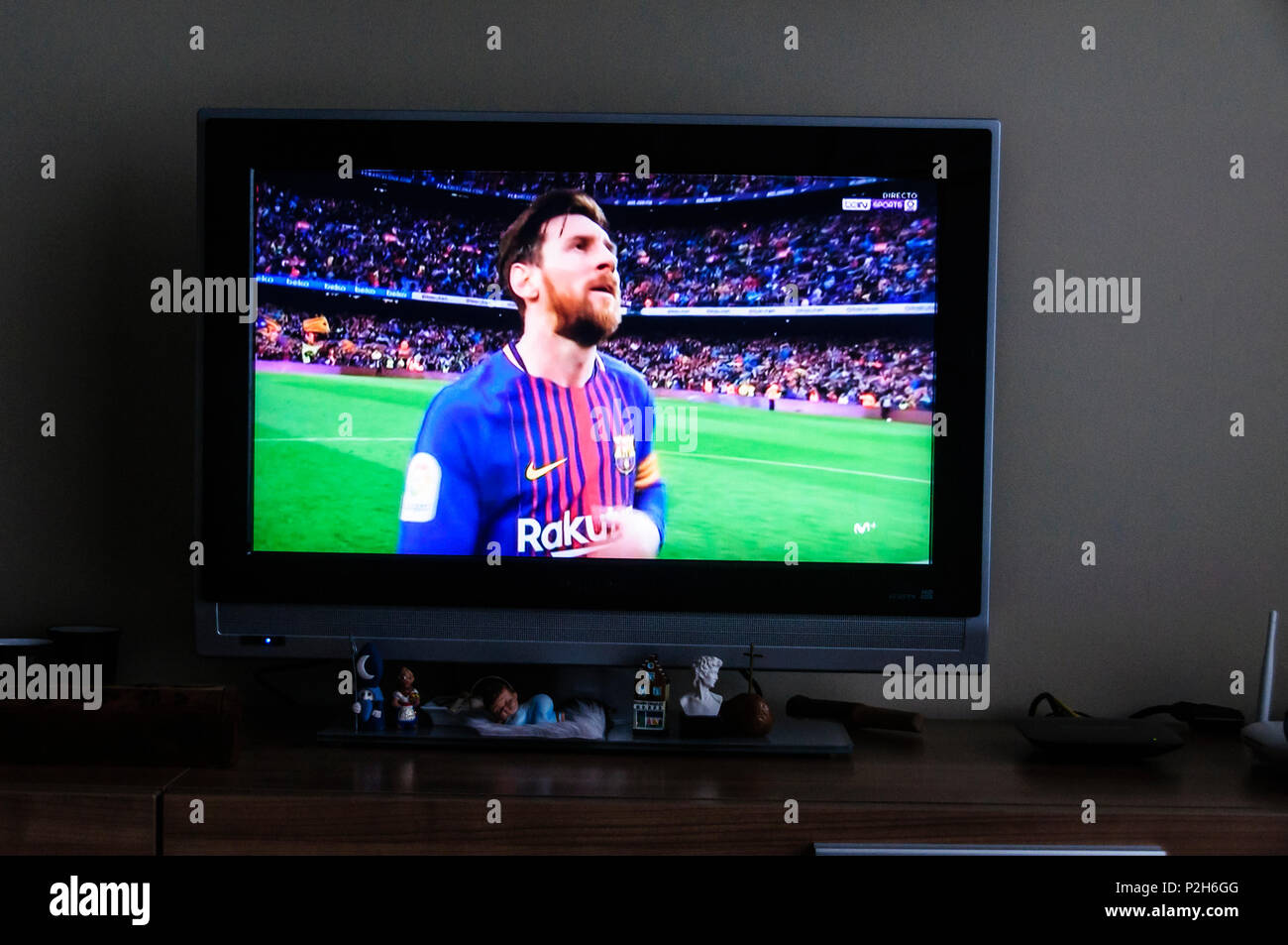 Messi im tv Fußball macht Stockfoto