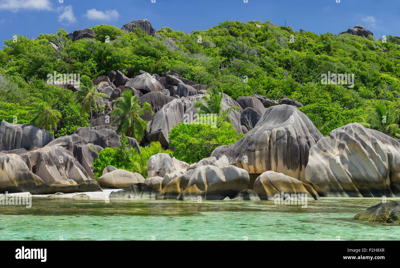 Felsige Küstenlinie, Anse Source D'Argent, La Digue Island, Seychellen Stockfoto