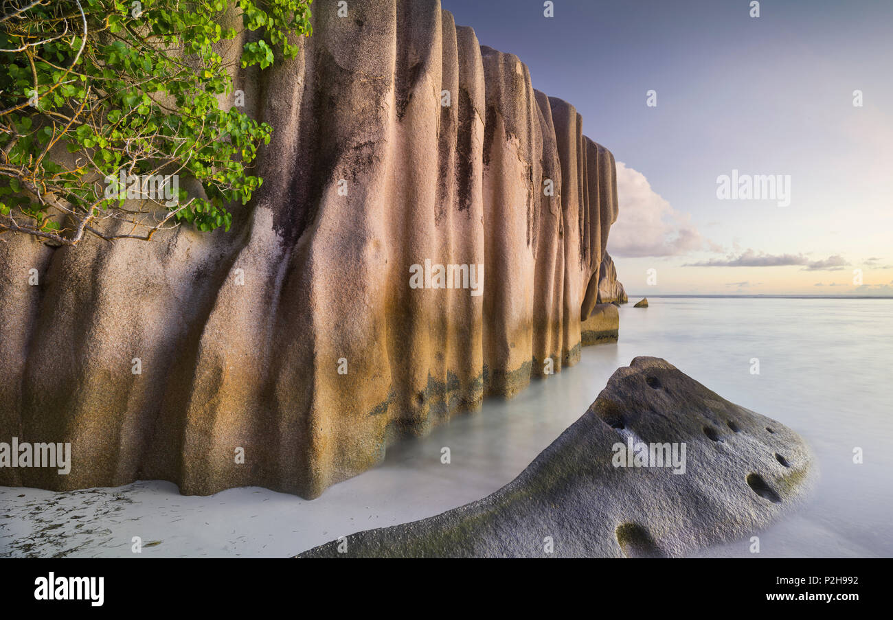 Granitfelsen der Anse Source D'Argent, La Digue Island, Seychellen Stockfoto