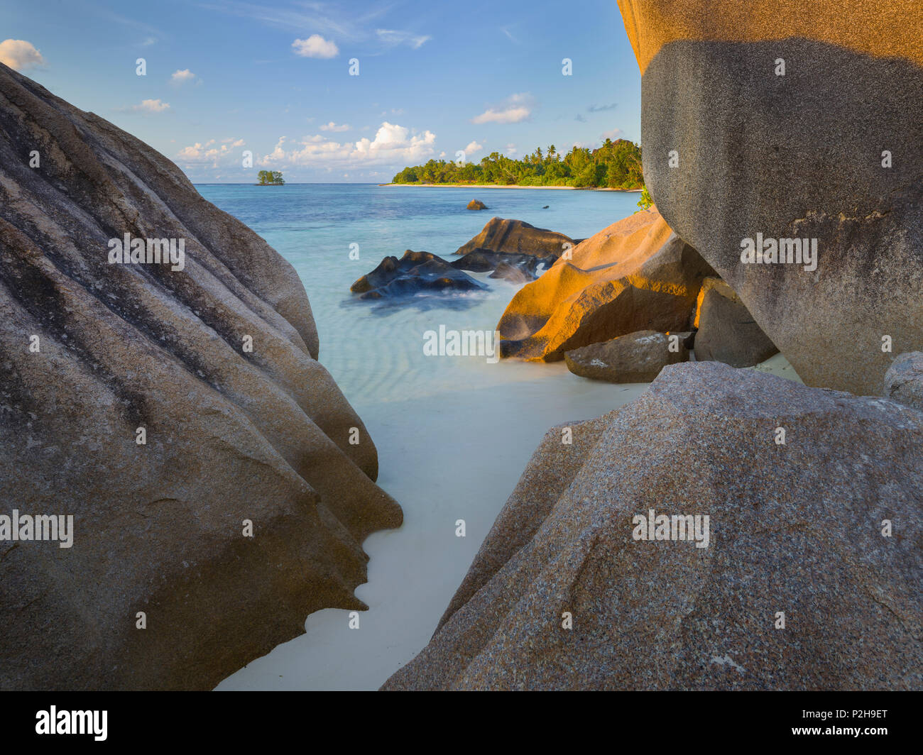 Strand mit Granitfelsen der Anse Source D'Argent Anse Union, La Digue Island, Seychellen Stockfoto