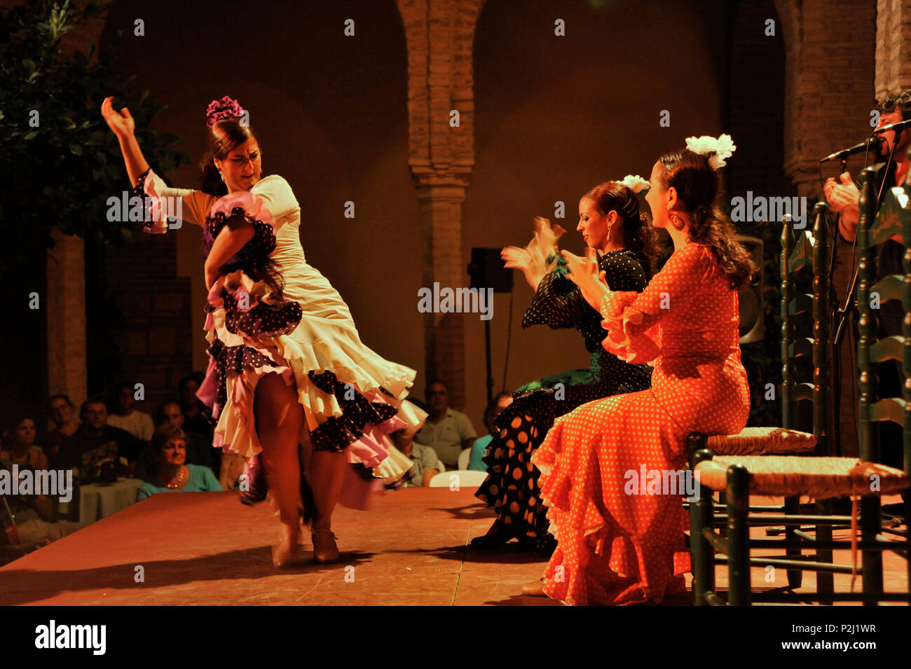Flamenco Show in den Palacio Episcopal de Cordoba direkt neben der Mezquita am Abend, Cordoba, Andalusien, Spanien Stockfoto