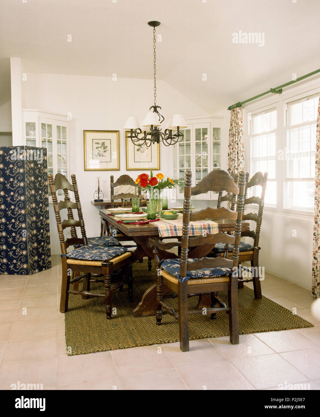 Eckschrank Esszimmer Weiss