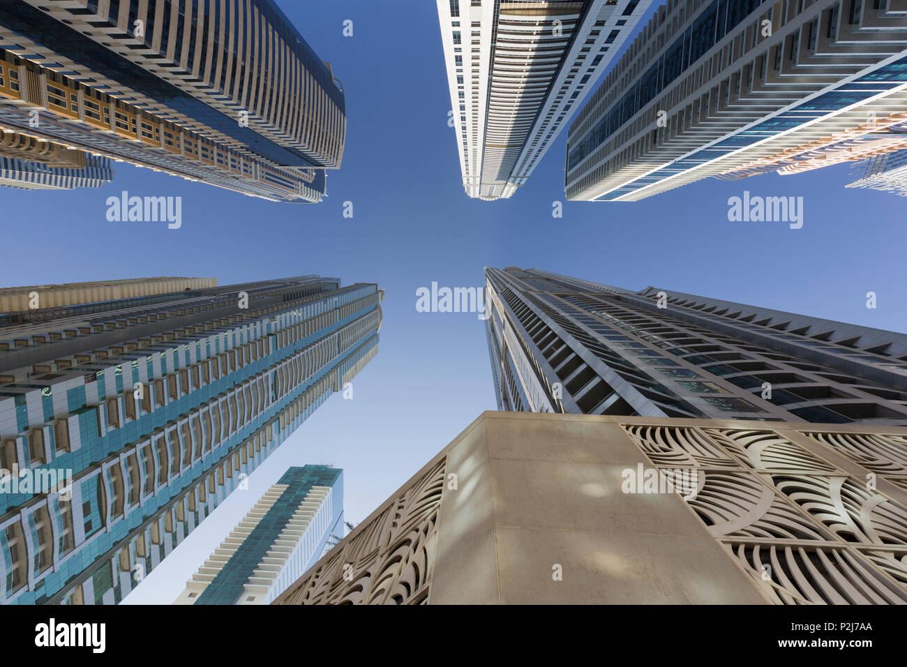 Wolkenkratzer in der Dubai Marina, Dubai, Vereinigten Arabischen Emirate, VAE Stockfoto