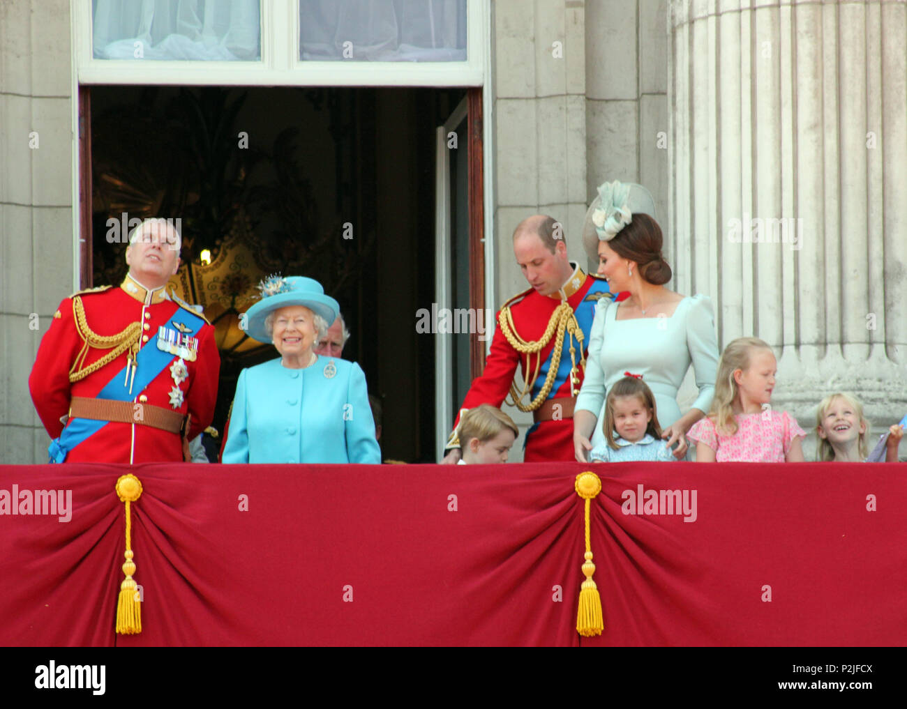 Queen Elizabeth, London, UK, 9. Juni 2018 - Prinz Georg Wilhelm, Charles, Kate Middleton & Prinzessin Charlotte Trooping Foto, Foto Stockfoto