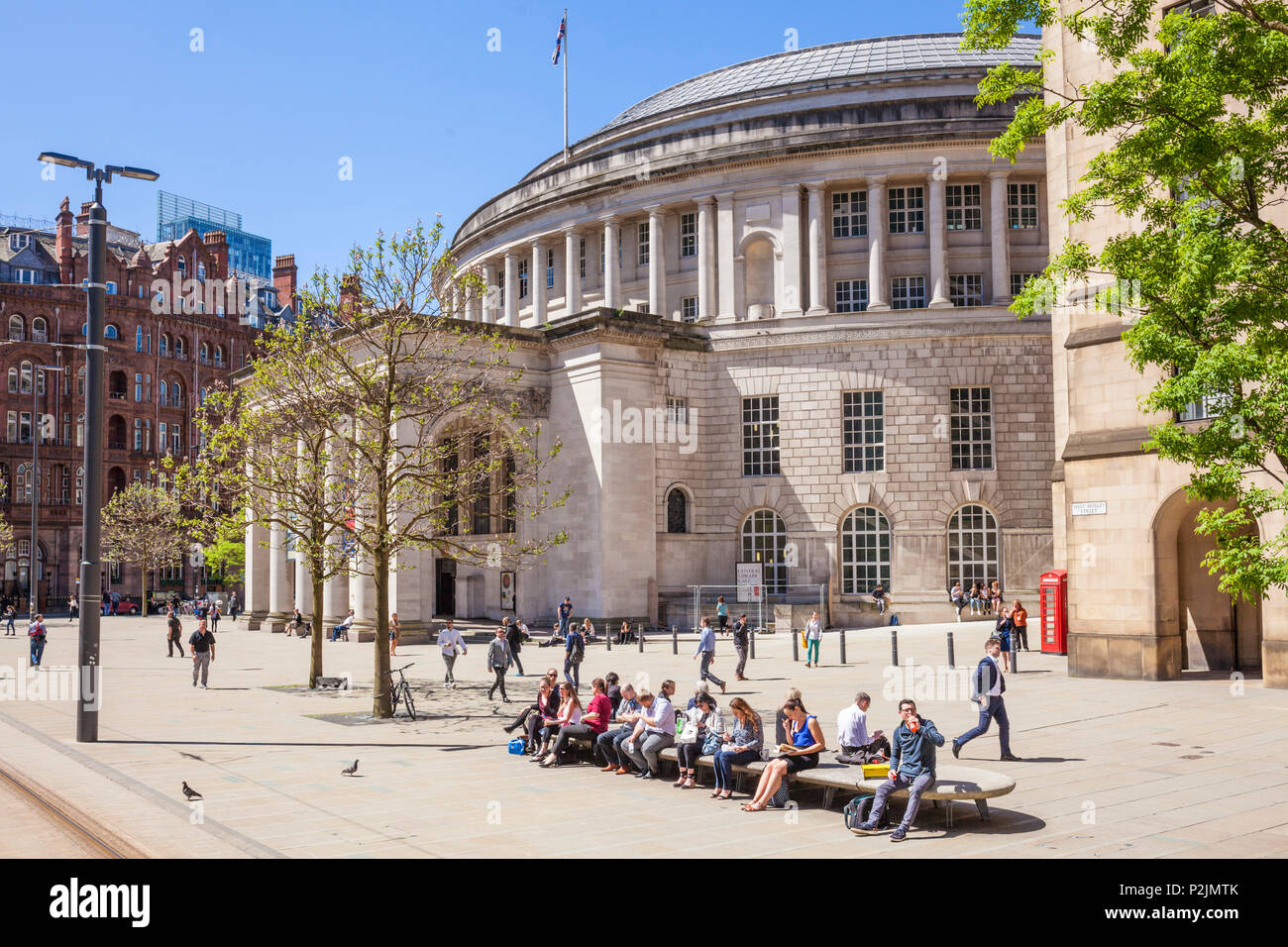 England Manchester England Greater Manchester Stadtzentrum Stadtzentrum Manchester Central Library St Peters Square im Stadtzentrum von Manchester Manchester UK Stockfoto
