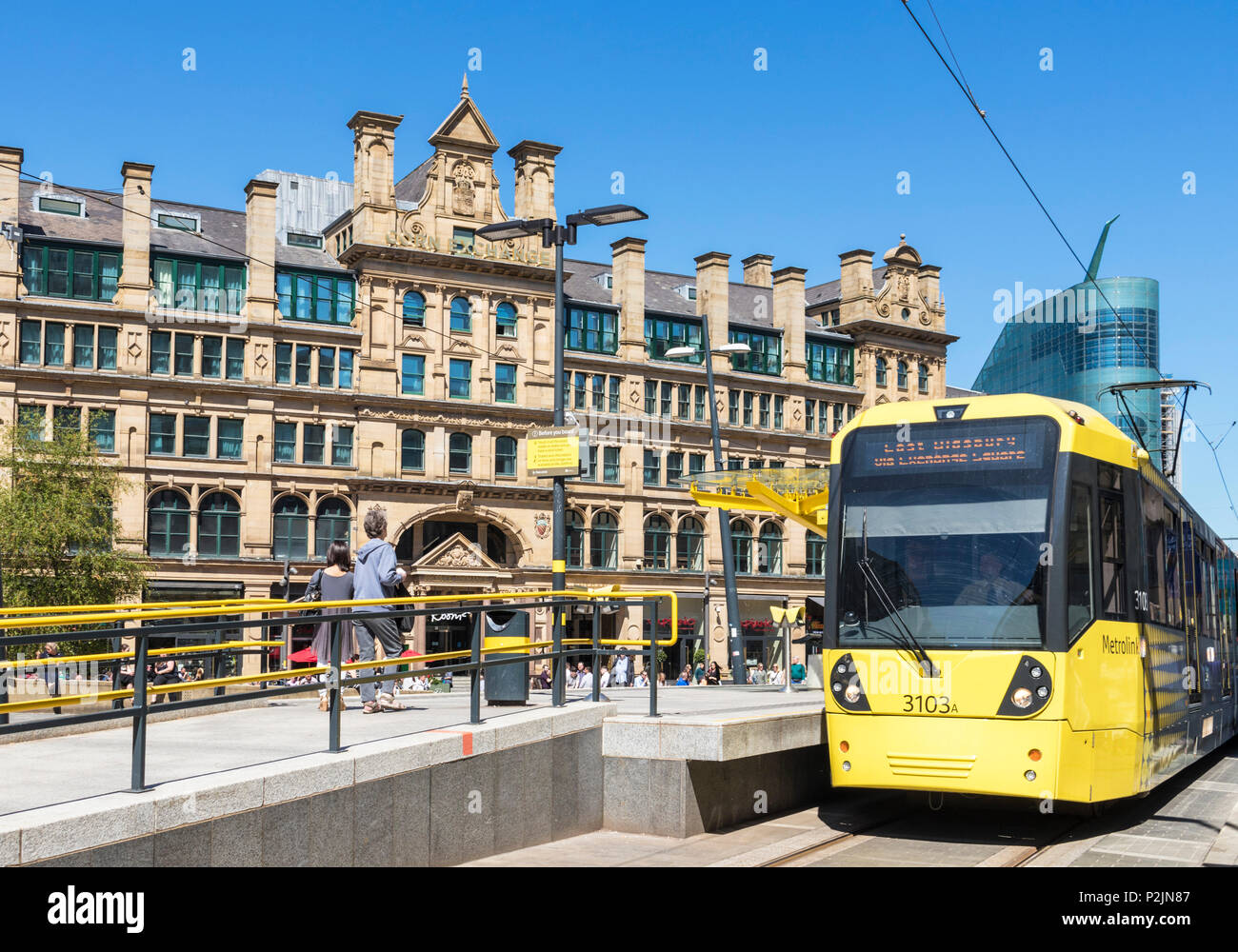 England Manchester England Manchester Tram Haltestelle Umtauschplatz Stadtzentrum außerhalb des manchester Arndale Zentrums Manchester uk GB Europa Stockfoto
