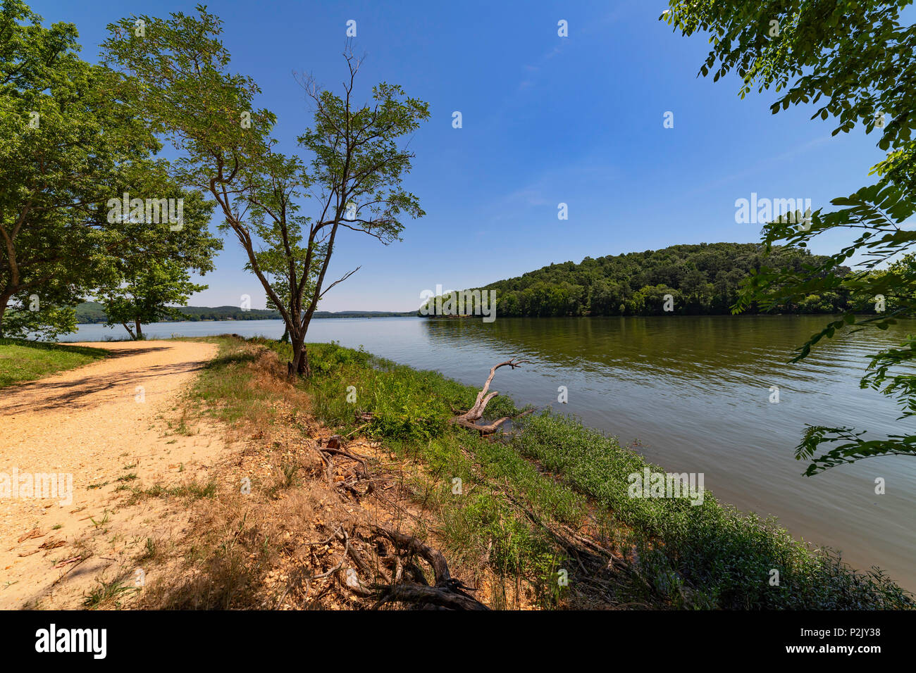 Ein öffentlicher Zugang zu Pickwick Lake in der Nähe von Waterloo, Alabama. Stockfoto