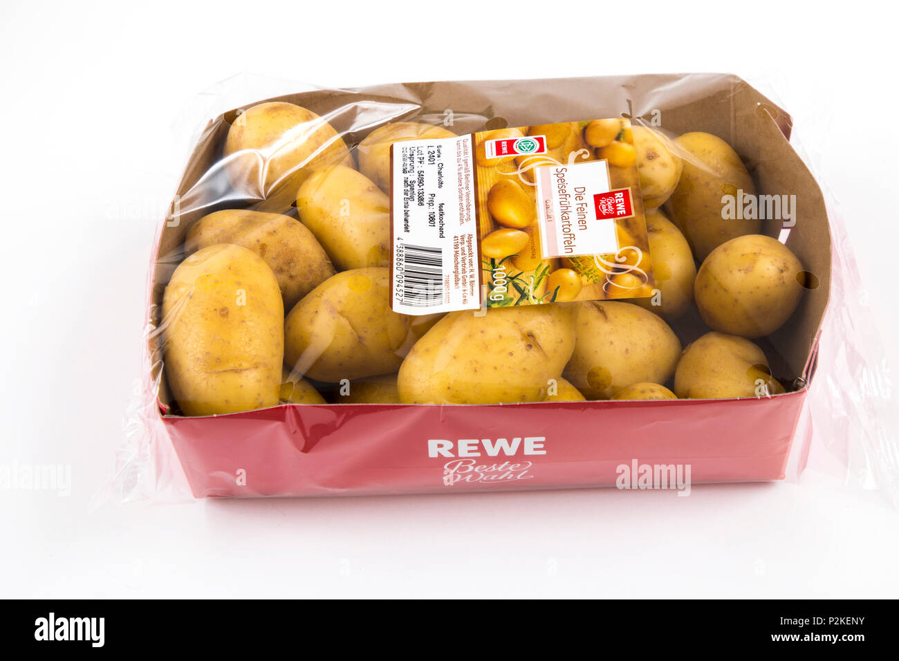 Frische Lebensmittel, Gemüse, jedes einzeln verpackt in der Plastikverpackung, alle Essen im gleichen Supermarkt auch ohne Verpackungen aus Kunststoff, spr verfügbar ist Stockfoto