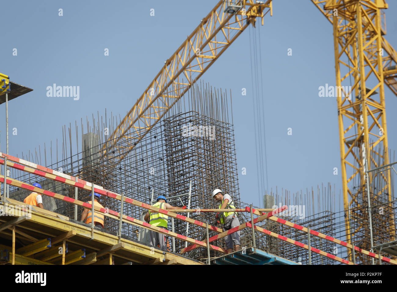 Bukarest, Rumänien - 14. JUNI 2018: die Arbeiter auf der Baustelle Stockfoto