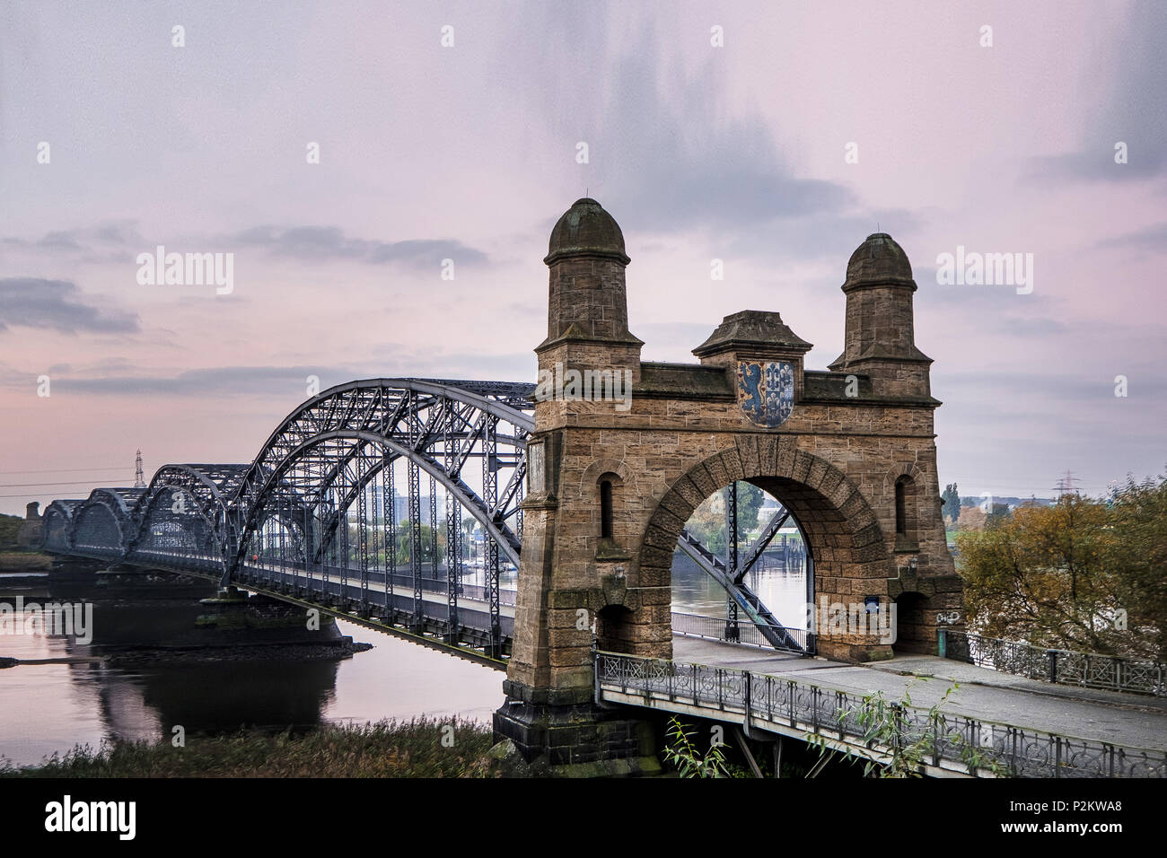 Portal der Suederelbe in Hamburg Harburg, Hamburg, Norddeutschland, Deutschland Stockfoto