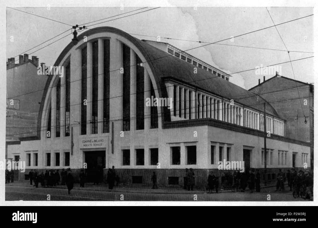 . Italiano: Mercato coperto rionale di Viale Monza, Milano (1933) ingg. Massari e Secchi L'immagine è tratta da Http://www.casadellarchitettura.eu/fascicolo/data/2012-06-02 445 2448.pdf. 2. juni 2012, 19:44:36. Massari e Secchi 55 rionale Mercato coperto di Viale Monza, Milano (1933) ingg. Massari e Secchi Stockfoto