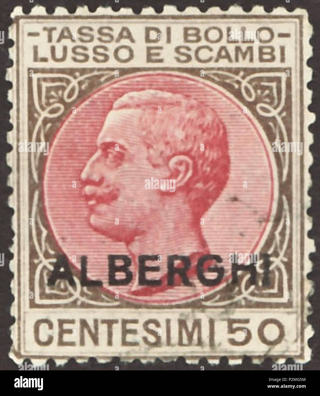 . Stempel des Königreichs Italien; 1923; steuerliche Stempel (Einnahmen, Stempel) für die 'duty für Luxus und Handel" (= "TASSA DI BOLLO LUSSO E SCAMBI") (andere Quelle: "Einnahmen Stempel für Kapitalgewinn Aktien') - Aufdruck "ALBERGHI' für 'Hotel (Steuern)'; Stempel Zeichnung mit Bildnis von König Victor Emmanuel III. von Italien (mit Links) im Kreis, mit Ornamenten Farbe gerahmt: zweifarbig, grau-braun/rot mit Schwarz überdrucken Wasserzeichen: Italien Nr. 1 (Krone) Nennwert: 50 Centesimi Stempel Gültigkeit: von 1923 bis zum 18. Juli 1946 Stempel Bild Größe (Fläche gedruckt): 19,0 x 22,5 mm. 1923 (erste Ausgabe Stockfoto