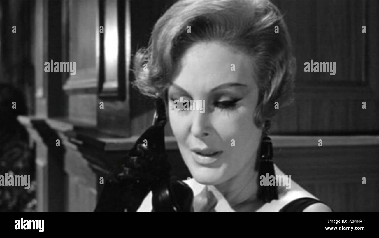 . Italiano: Screenshot del film 8½ (1963) Magyar: Képkocka eine "8 ½" cím? Filmb?l. 1963. Federico Fellini 66 Nyolcesfel 6 Stockfoto