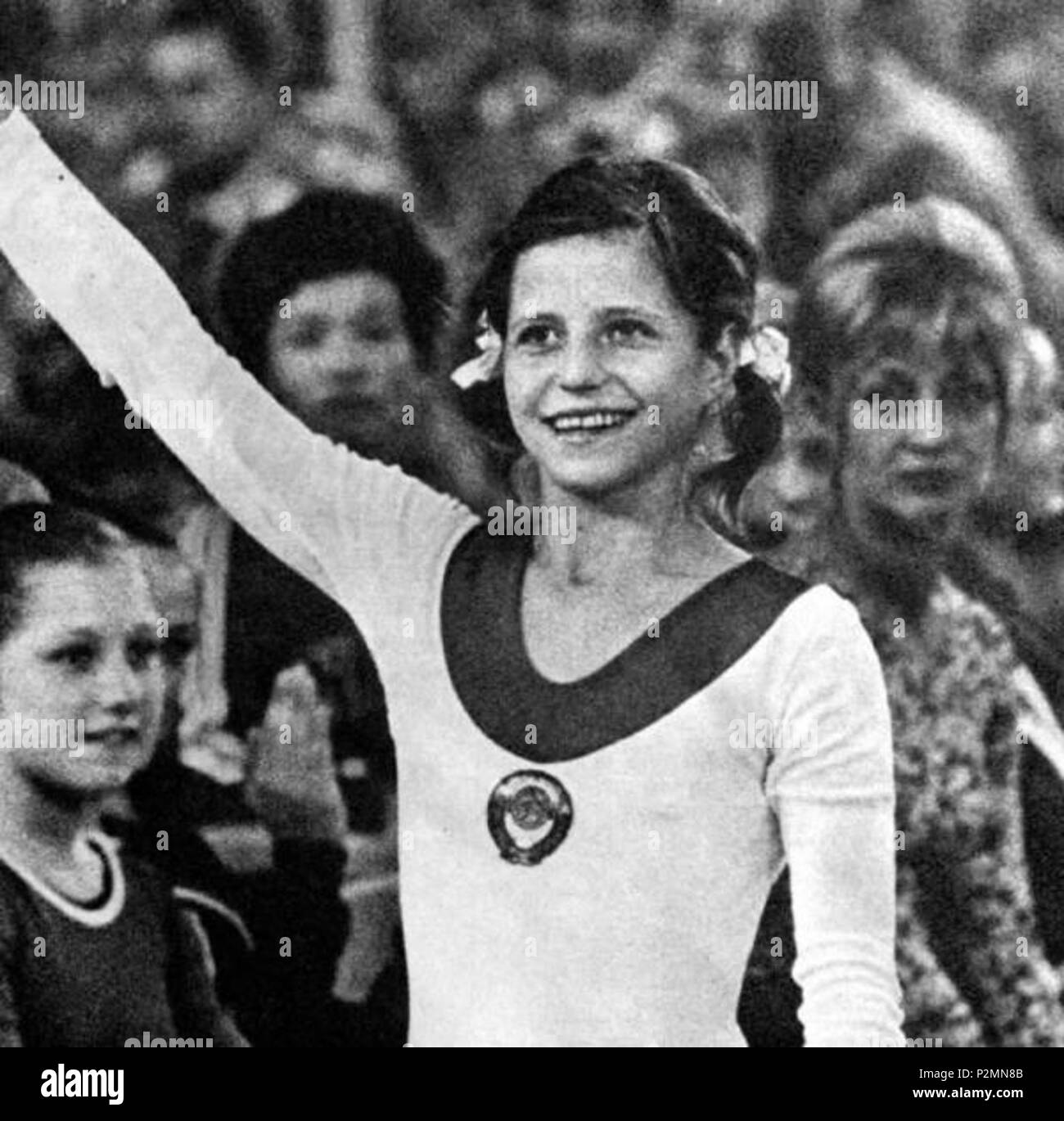 . Sowjetische turnerin Olga Korbut begrüßt das Publikum bei einer