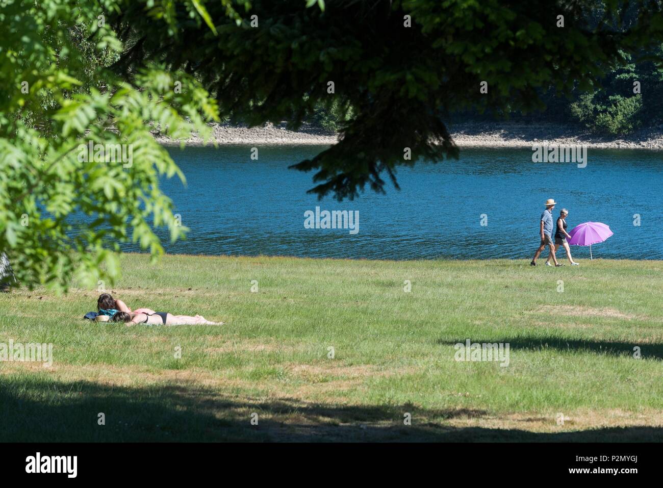 Frankreich, Tarn, Nages, Monts de Lacaune, See Laouzas Stockfoto