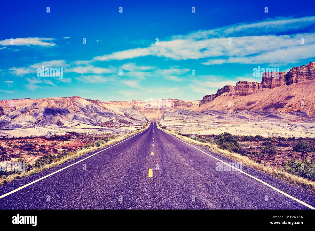 Vintage getonten Bild einer malerischen Straße, Travel Concept, USA. Stockfoto