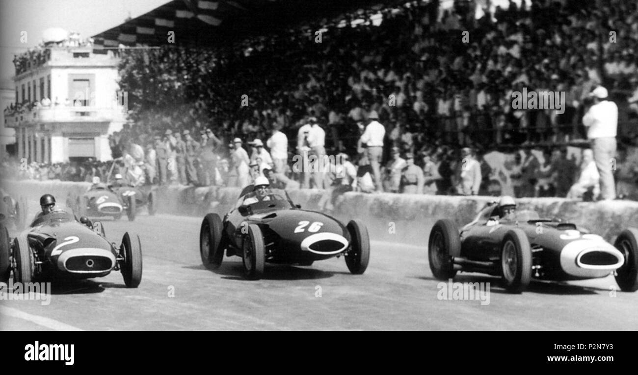 . Englisch: 1957 Pescara Formel 1-Grand Prix Italiano: Gran Premio di Formel 1 di Pescara del 1957. 18. August 1957. Unbekannt 69 Pescara-F 1-1957 Stockfoto