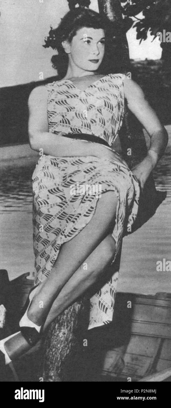 . Italiano: L'attrice Pina Bottin in Una pausa di lavorazione del Film Il Sole negli occhi (1953). 1953. Unbekannt 71 Pina Bottin Stockfoto