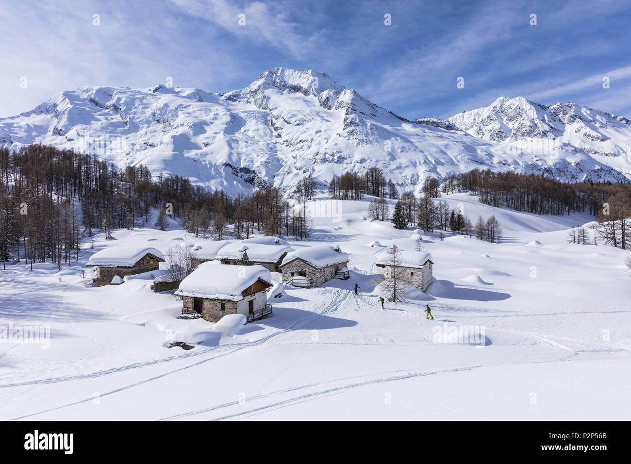 Frankreich, Savoyen, Sainte Foy Tarentaise, vorbei wandern in Schläger in der Ortschaft Almen Le Monal mit Blick auf den Mont Pourri (3779 m) im Parc National de la Vanoise Stockfoto