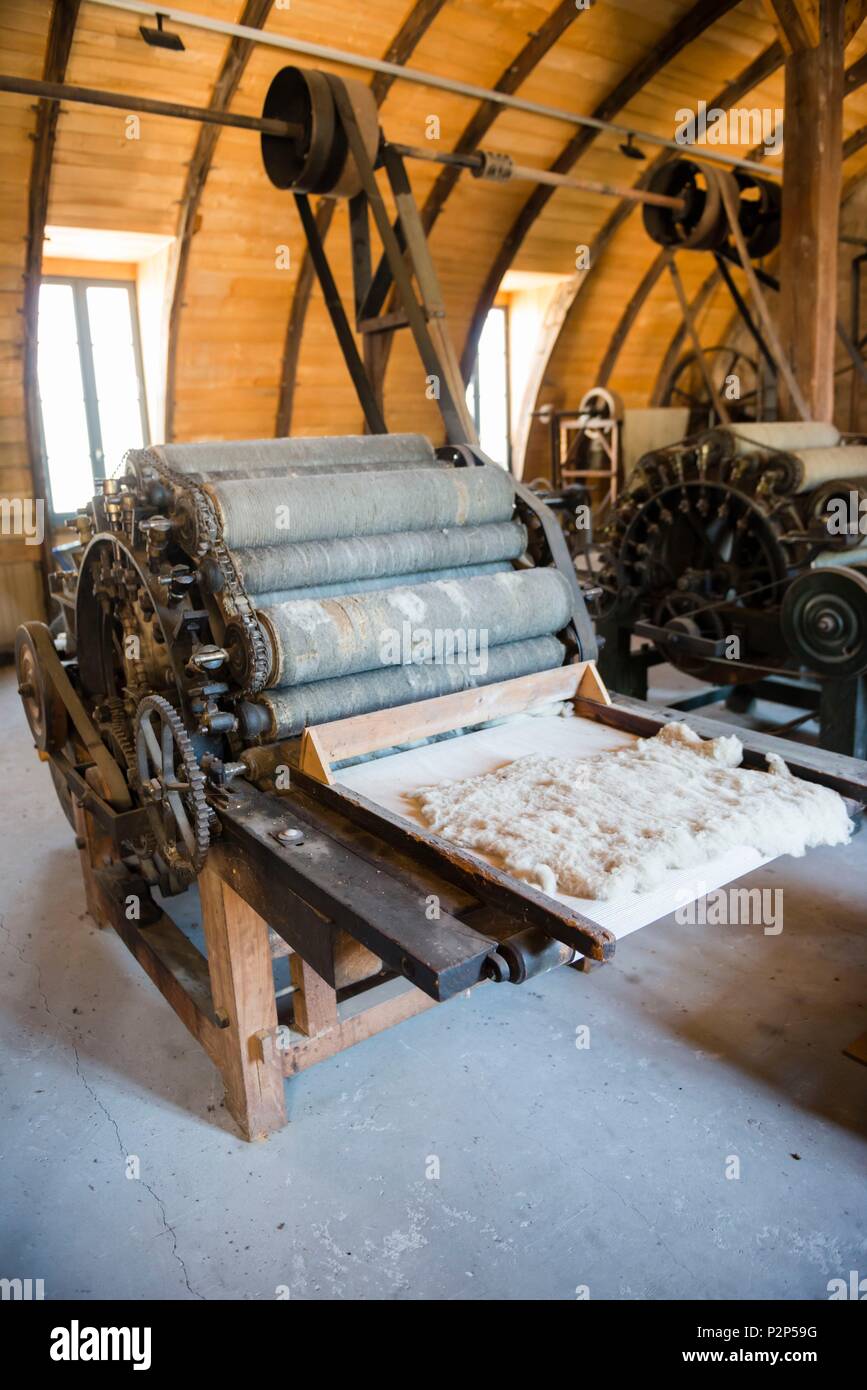 Frankreich, Aveyron, Salles La Source, Abteilungs- Museum für traditionelle Kunst und Kunsthandwerk, Wolle spinnen Stockfoto