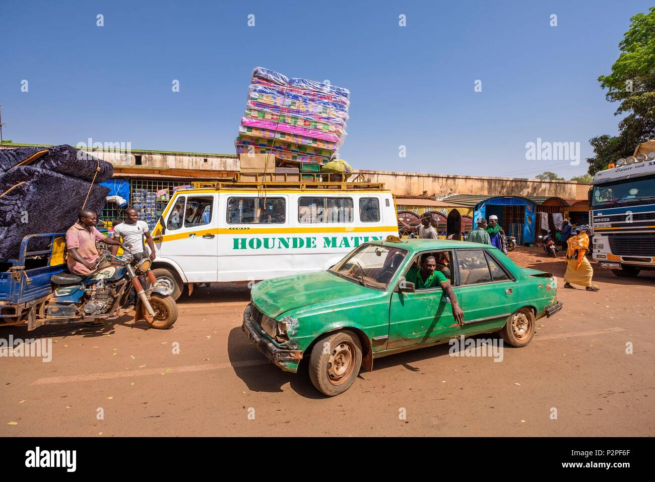 Burkina Faso, Region Hauts-Bassins, Bobo-Dioulasso, Bush - Taxis Stockfoto