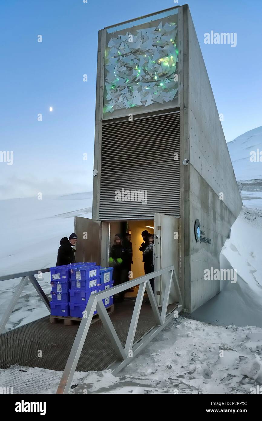 Norwegen, Svalbard, Spitzbergen, Longyearbyen, Svalbard Global Seed Vault  (Seed Bank) bietet eine Sicherheitsreserve fr bestehende genebank  Sammlungen, Saatgut Lieferung durch NordGen Stockfotografie - Alamy