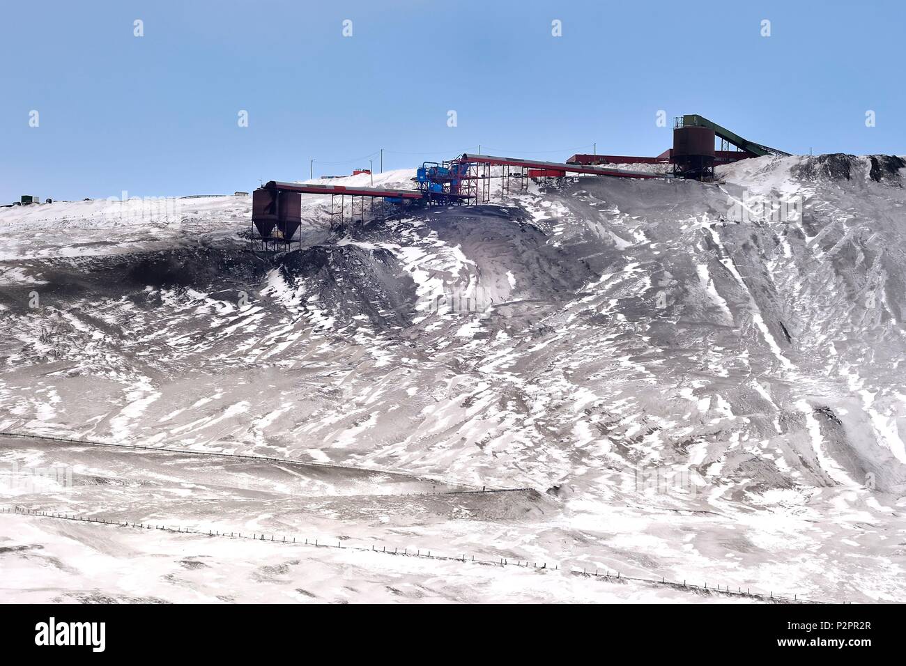 Norwegen, Svalbard, Spitzbergen, Adventdalen Tal in der Nähe von Longyearbyen, die Coal Mine 7, der einzige noch in Betrieb Stockfoto