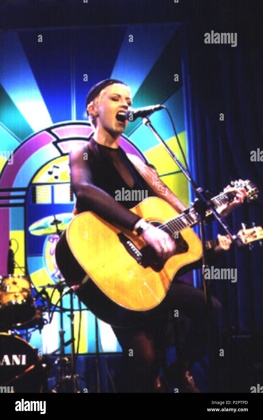 . Italiano: Esibizione dei die Cranberries durante La trasmissione televisiva Roxy Bar di Rot Ronnie (Bologna, 21. novembre 1995). 21. Januar 1995. Unbekannt 86 die Cranberries bei Roxy Bar 1995 Stockfoto