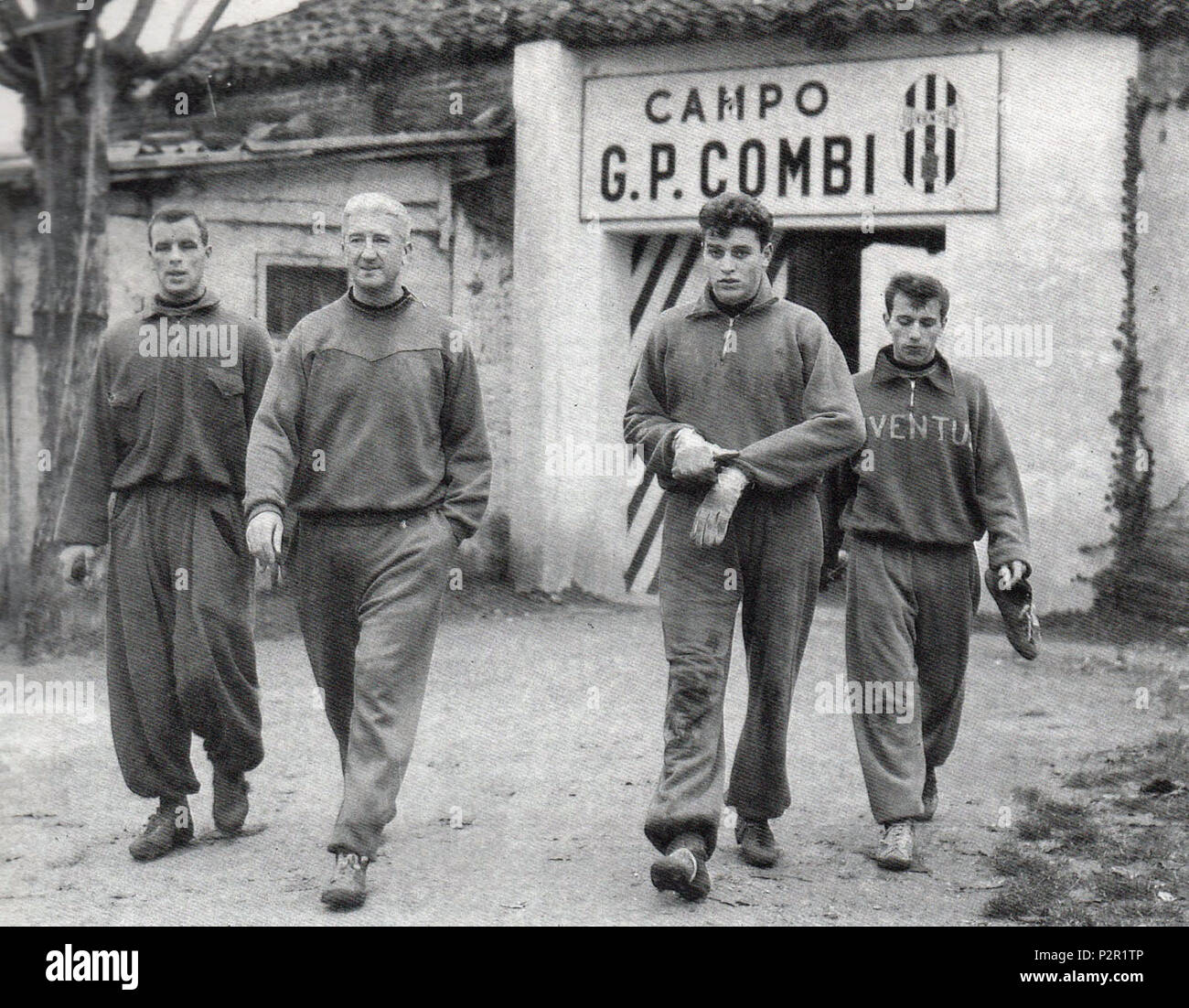 44 Juventus 1957-58 - Schulung - Charles, Broćić, Mattrel, Stacchini Stockfoto