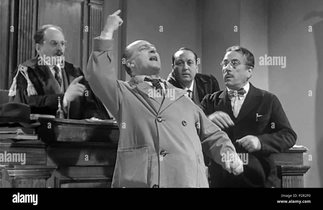 . Italiano: Screenshot del film La cambiale, 1959, regia Di Camillo Mastrocinque. Creato il 13 Maggio 2005 2015. Screenshot autoprodotto 46 La cambiale Stockfoto