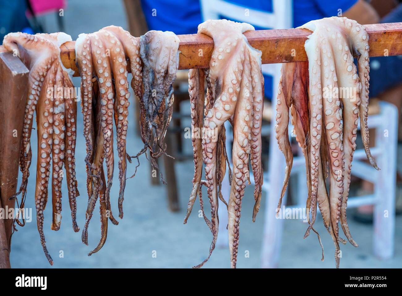 Griechenland, Dodecanese Inseln, Lipsi Insel, Fisch restaurant in Lipsi Hafen, gegrillte octapus Stockfoto