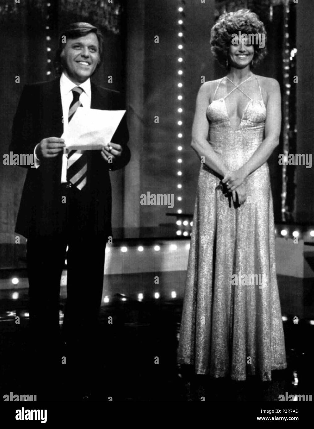 . Gianfranco Funari und Minnie Minoprio Hosting einer italienischen TV-Show. Oktober 1975. Unbekannt 33 Gianfranco Funari und Minnie Minoprio Stockfoto