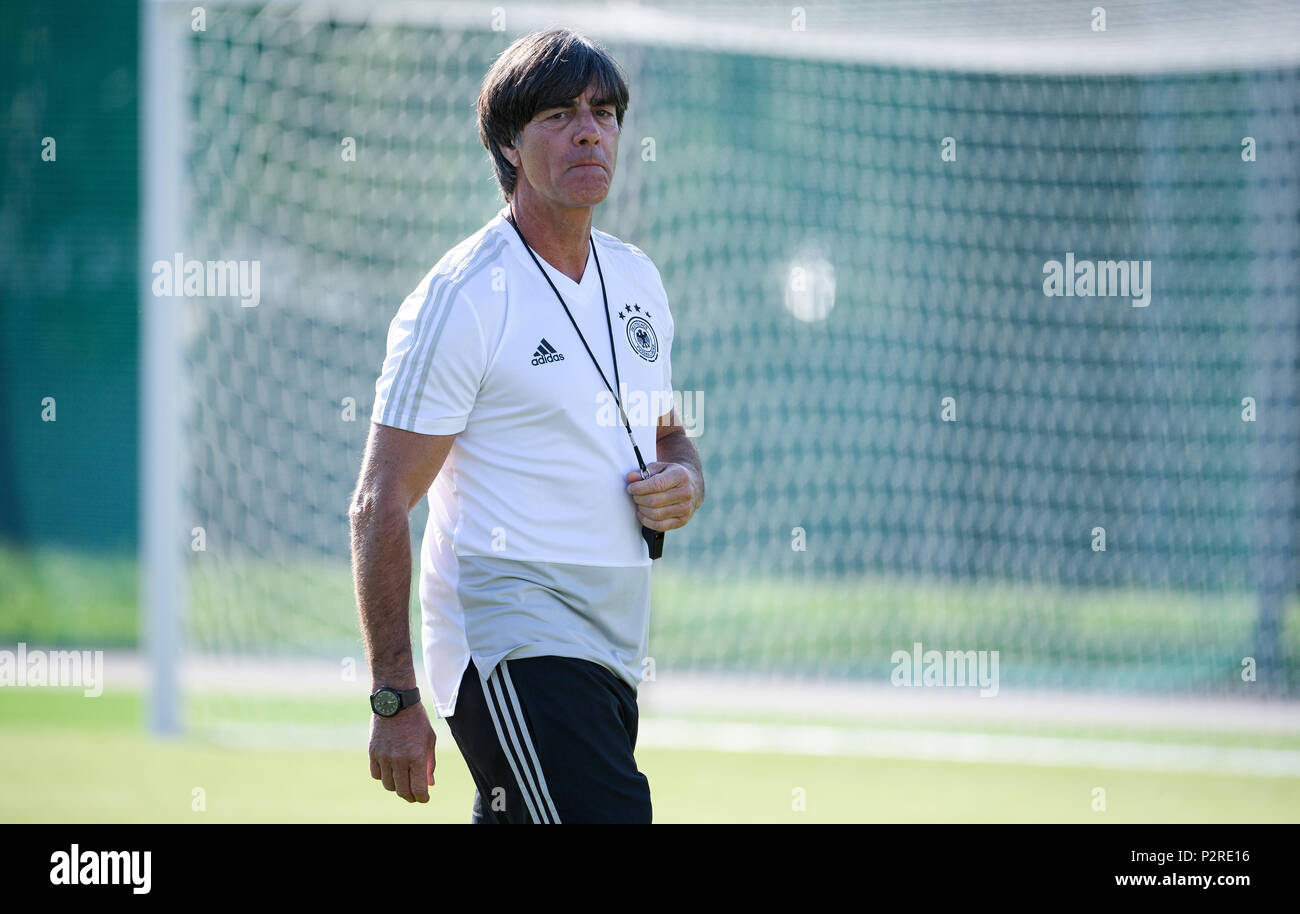 Vatutinki, Russland. 16 Juni, 2018. Trainer Joachim Jogi Löw (Deutschland), Portrait, Portrait, Portrait, Kopf. GES/fussball/Wm 2018 Russland: DFB-Finale training, Vatutinki, 16.06.2018 GES/fussball/fussball/WM 2018 Russland: Praxis, Watutinki, Juni 16, 2018 | Verwendung der weltweiten Kredit: dpa/Alamy leben Nachrichten Stockfoto