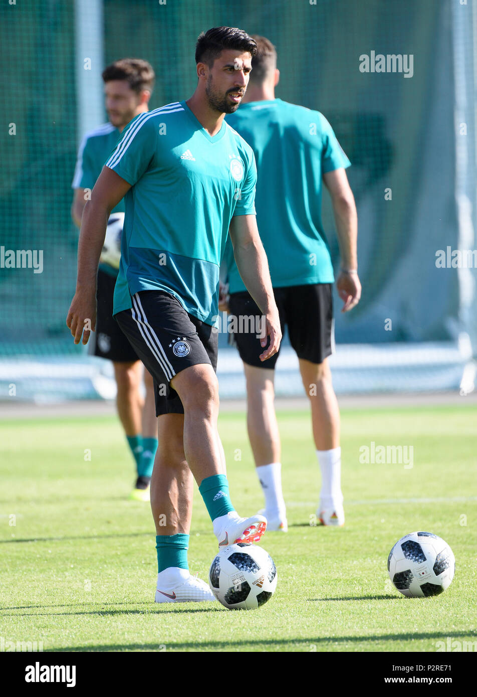 Vatutinki, Russland. 16 Juni, 2018. Sami Khedira (Deutschland). GES/fussball/Wm 2018 Russland: DFB-Finale training, Vatutinki, 16.06.2018 GES/fussball/fussball/WM 2018 Russland: Praxis, Watutinki, Juni 16, 2018 | Verwendung der weltweiten Kredit: dpa/Alamy leben Nachrichten Stockfoto